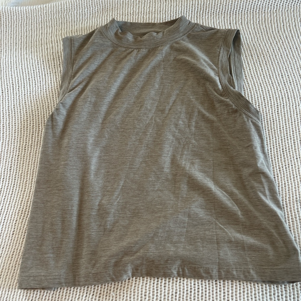 CALIA by Carrie Underwood Sleeveless Top - Gray